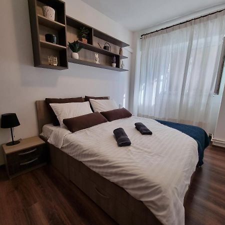 Charming & Cozy, Ultracentral Apt In Яш Екстериор снимка