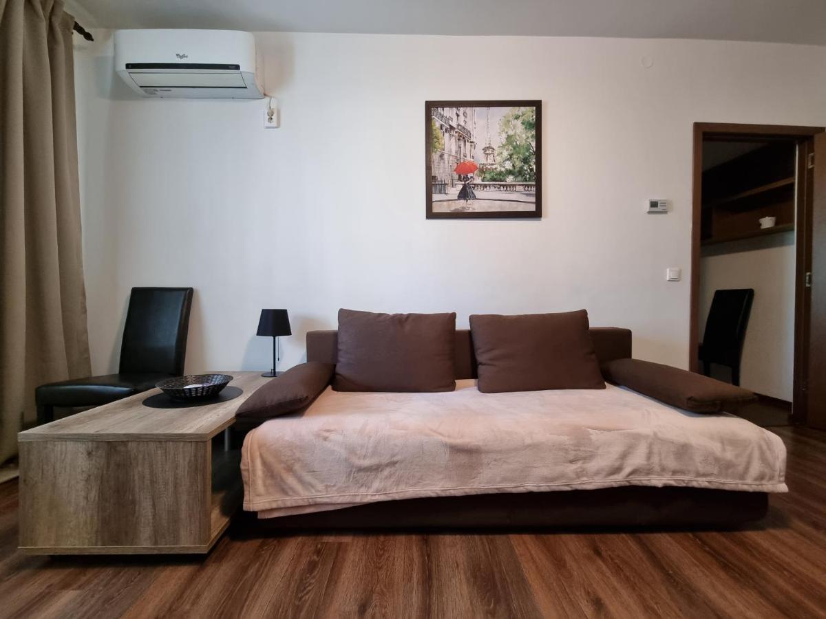 Charming & Cozy, Ultracentral Apt In Яш Екстериор снимка